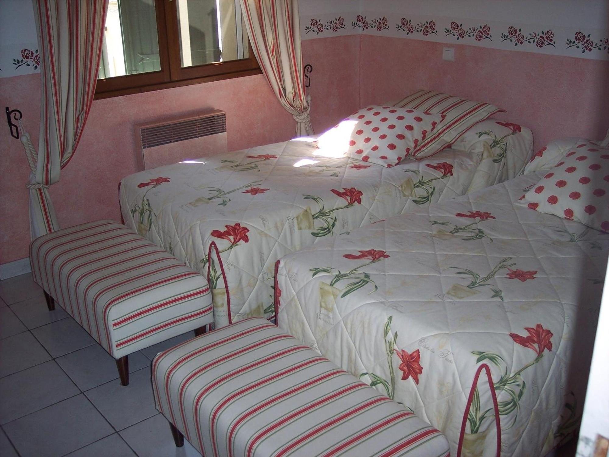 Bastide St Joseph Apartment Eyguieres Exterior photo